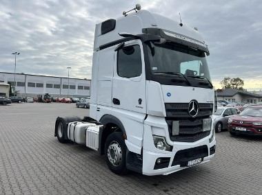 Mercedes-Benz actros-1