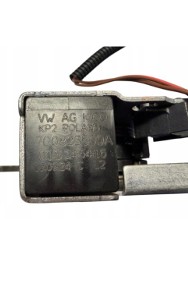 Volkswagen OE 7C0823509A zamek maski-2