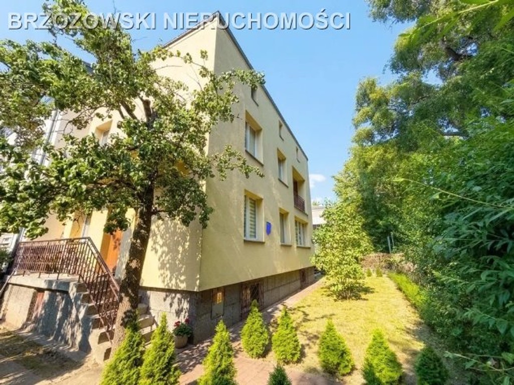 Mokotów, segment 220 m2, 5 pokoi, 1970 r.