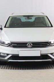 Volkswagen Passat B8 , 240 KM, Automat, Skóra, Navi, Klimatronic, Tempomat,-2