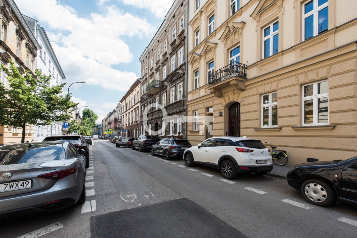 Idealna inwestycja w kamienicy w centrum miasta - Widok 2