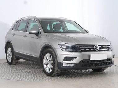 Volkswagen Tiguan , Salon Polska, Serwis ASO, DSG, Navi, Xenon, Bi-Xenon,-1