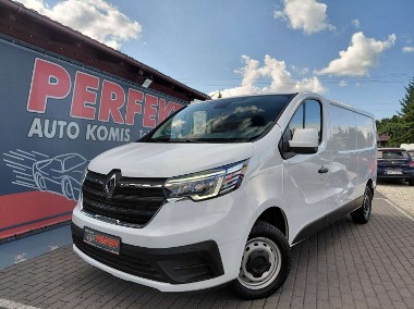 Renault Trafic-1