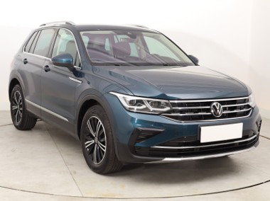 Volkswagen Tiguan , Salon Polska, Serwis ASO, DSG, Navi, Klimatronic, Tempomat,-1