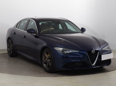 Alfa Romeo Giulia , Salon Polska, Serwis ASO, Automat, Skóra, Navi, Xenon,-1