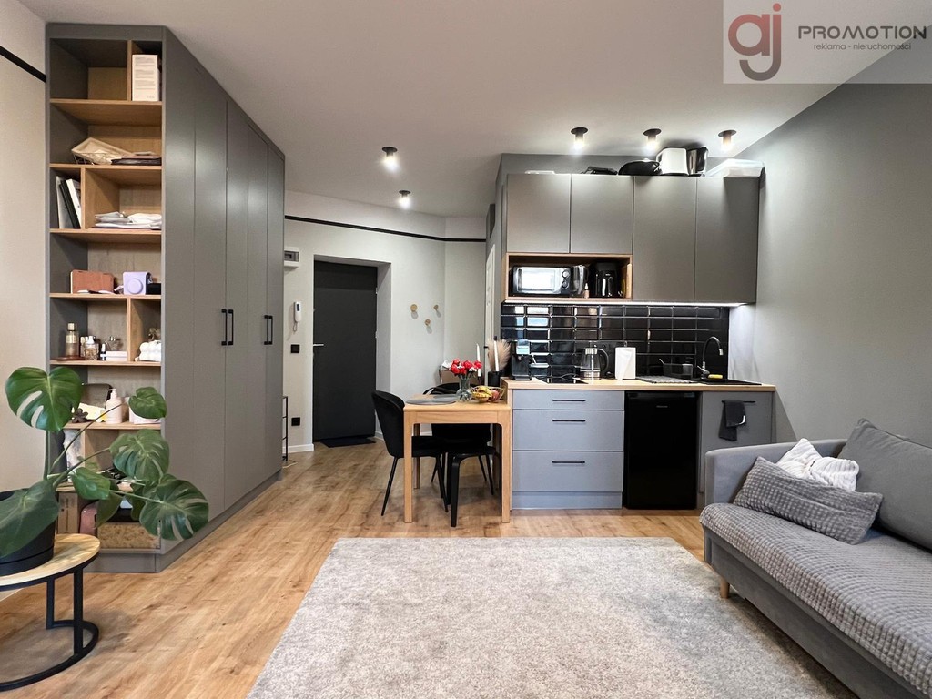 Klimatyczna kawalerka 26 m², przy Atlas Arenie - Widok 6