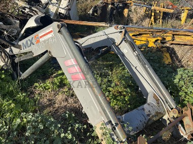 Ładowacz czołowy TUR MX T8-1