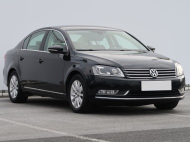 Volkswagen Passat B7 , Salon Polska, Serwis ASO, Navi, Xenon, Klimatronic,-1