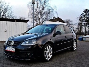 Volkswagen Golf Plus-1