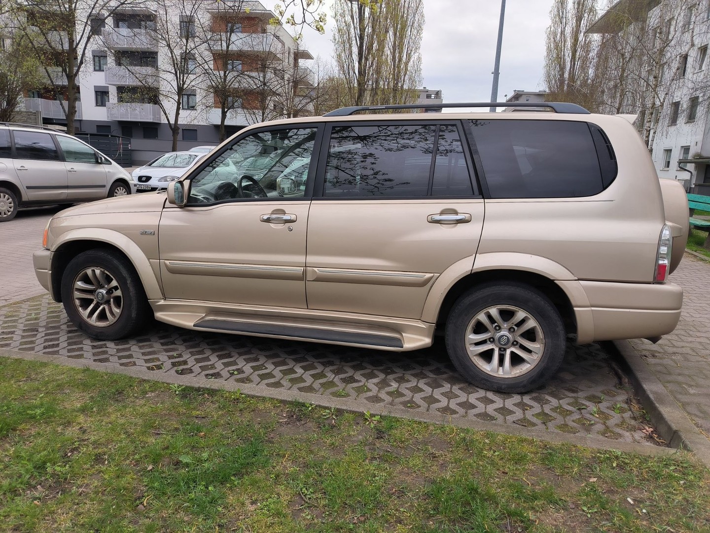 Suzuki XL7 I Suzuki Grand Vitara XL-7 wersja amerykańska 7-osobowa złota!