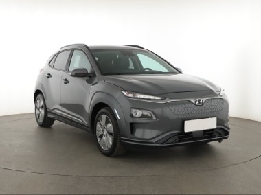 Hyundai Kona , SoH 93%, Automat, Skóra, Navi, Klimatronic, Tempomat,-1