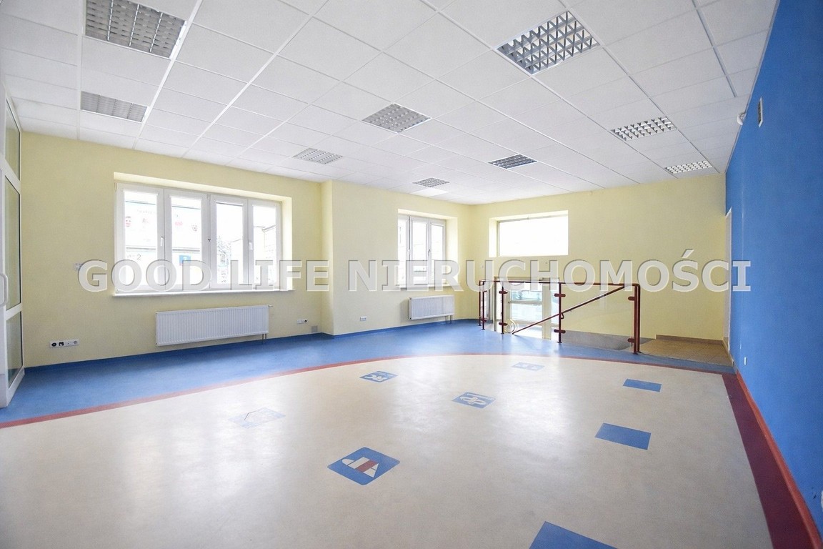 Lokal w centrum, od zaraz, parter, kwota brutto - Widok 3