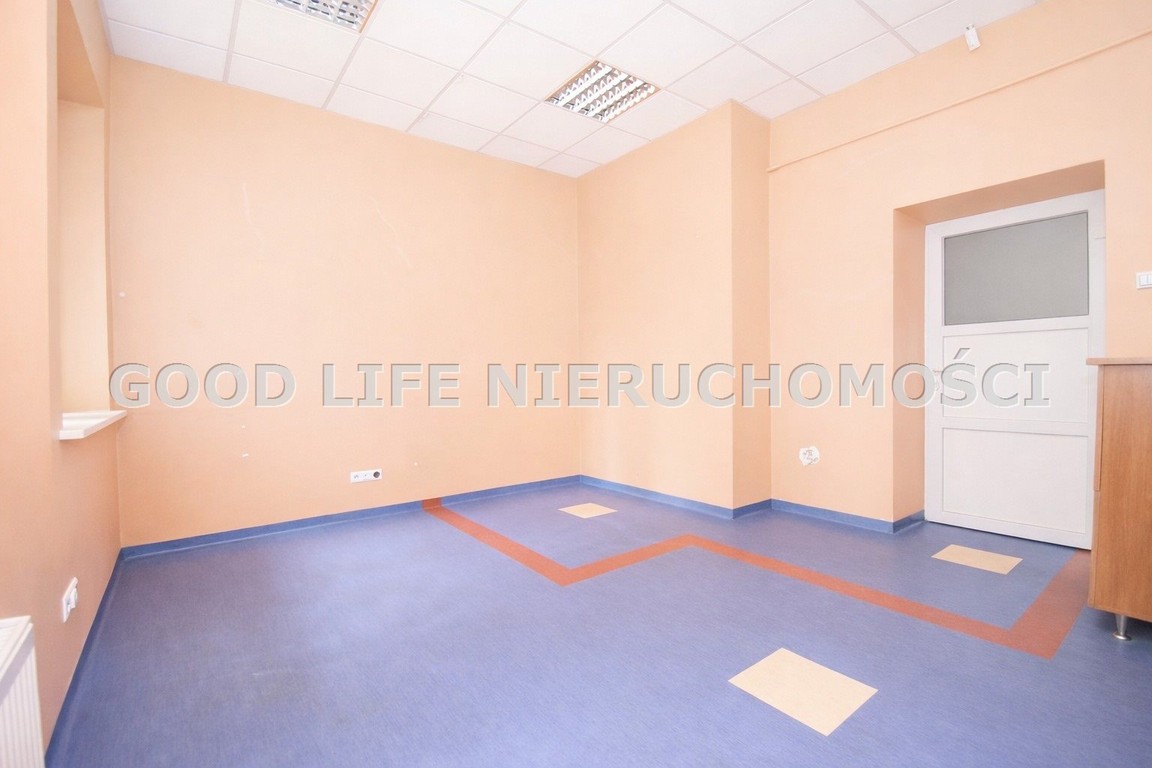Lokal w centrum, od zaraz, parter, kwota brutto - Widok 5