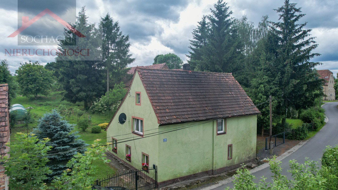 Dom w spokojnej okolicy – pohled 2