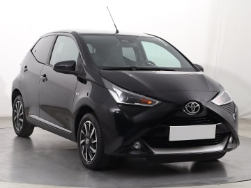 Toyota Aygo , Salon Polska, Serwis ASO, Skóra, Klimatronic, Parktronic