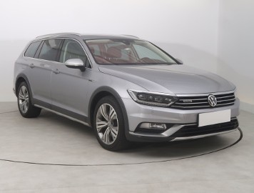 Volkswagen Passat B8 , Salon Polska, 240 KM, Automat, Skóra, Navi, Klimatronic,