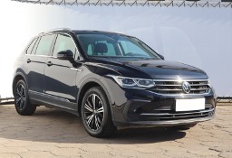 Volkswagen Tiguan , Salon Polska, DSG, Klimatronic, Tempomat, Parktronic,