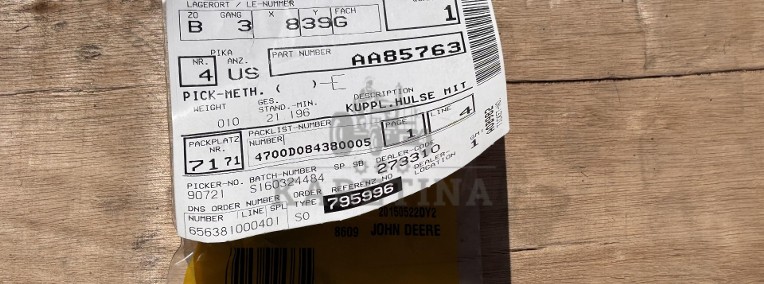 John Deere AA85763 Tuleja sprzęgająca z profilem klinowym-1