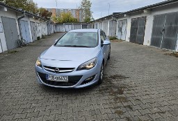 Opel Astra J zadbana Astra prosto po wymianie rozrządu