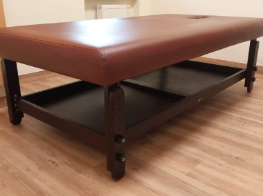 Stół do masażu profesjonalny,duży,drewniany firmy MOV-2
