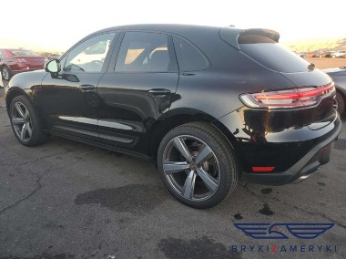 Porsche Macan-1