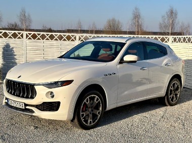Maserati Levante-1