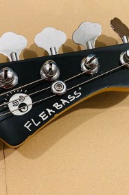Fleabass 32 PRO BKWH gitara basowa czarno-biała-2