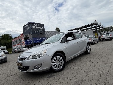 Opel Astra J-1