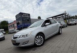 Opel Astra J