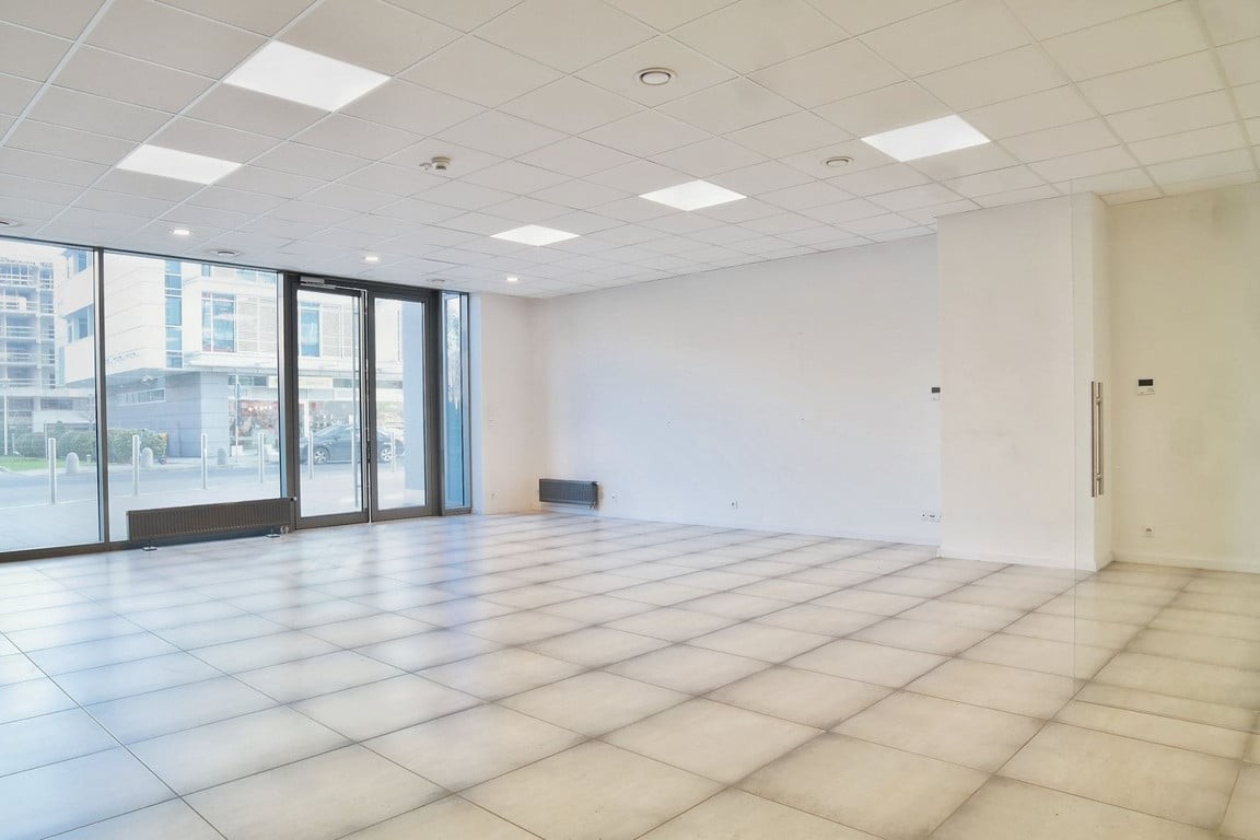 NA SPRZEDAŻ Atrakcyjny lokal użytkowy z witryną – Poznań, ul. Towarowa 37 (Centr - Widok 4