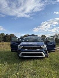 crossland stan idealny serwisowany