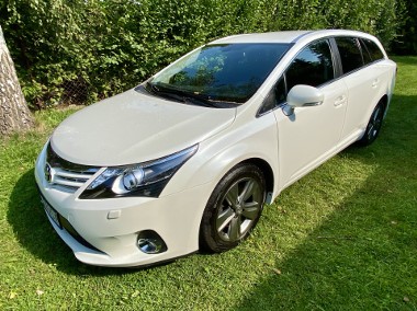 Toyota AVENSIS 2.2 D-CAT PREMIUM AUTOMAT-1