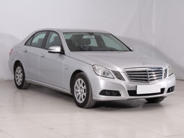 Mercedes-Benz Klasa E W212 , Automat, Klimatronic, Tempomat, Podgrzewane siedzienia-1