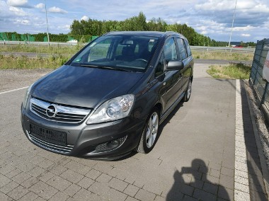 Opel Zafira C-1
