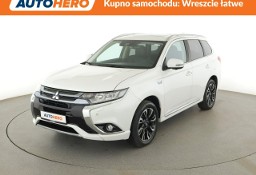 Mitsubishi Outlander III PHEV 4x4 skopra full LED navi klima auto szyberdach kamera 360