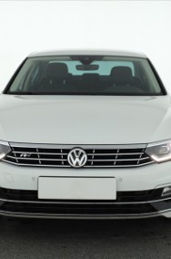 Volkswagen Passat B8 , Salon Polska, Automat, Skóra, Navi, Klimatronic, Tempomat,-2