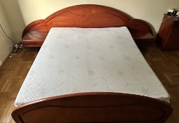 Łóżko drwrewniane 180x200 używane.