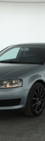 Audi A3 II (8P) , Klimatronic, Parktronic, Podgrzewane siedzienia,ALU-3