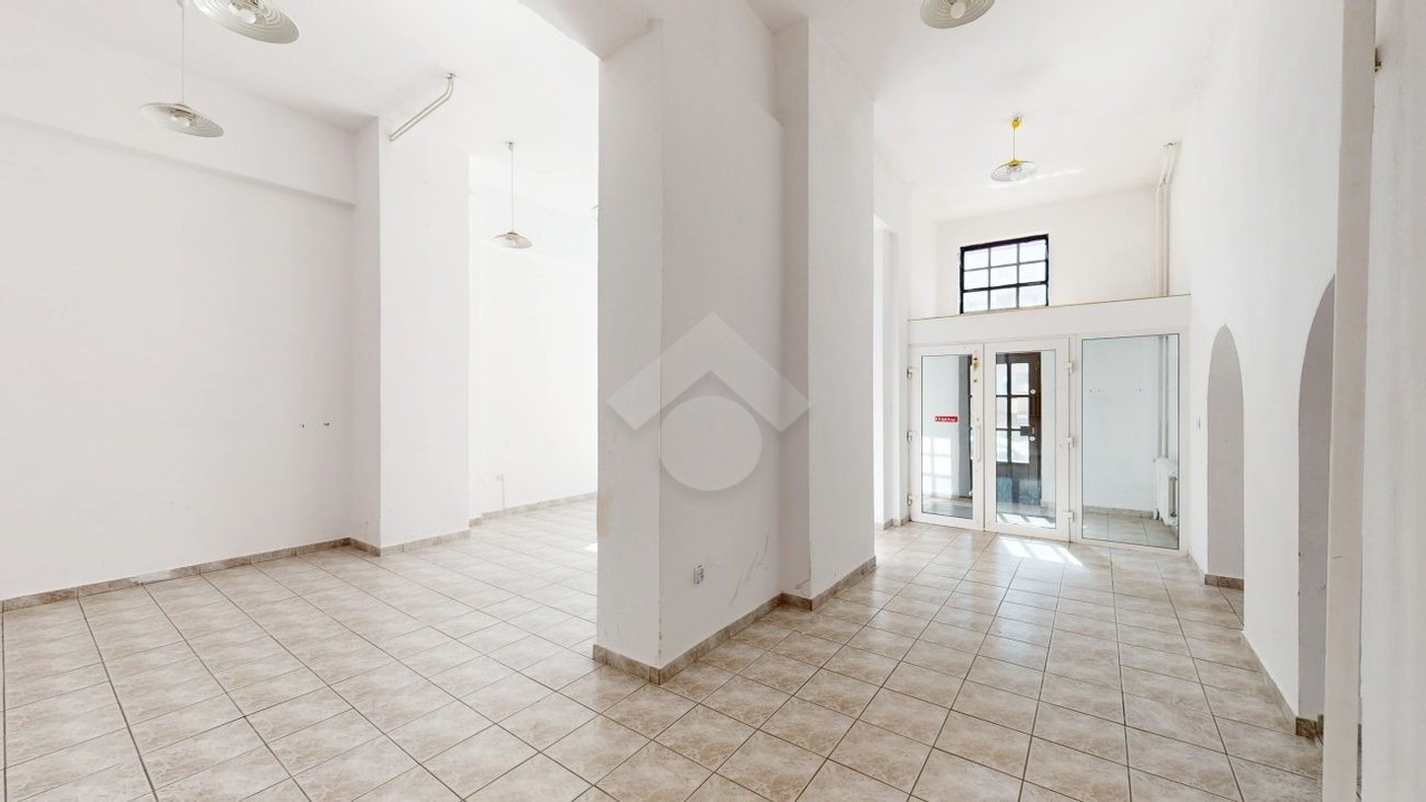 Lokal użytkowy | Witryna | Duża sala sprzedaży – pohled 3