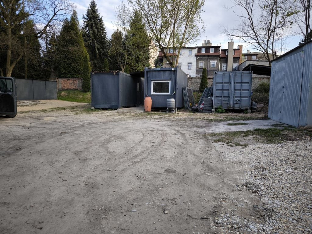 działka lub grunt na sprzedaż