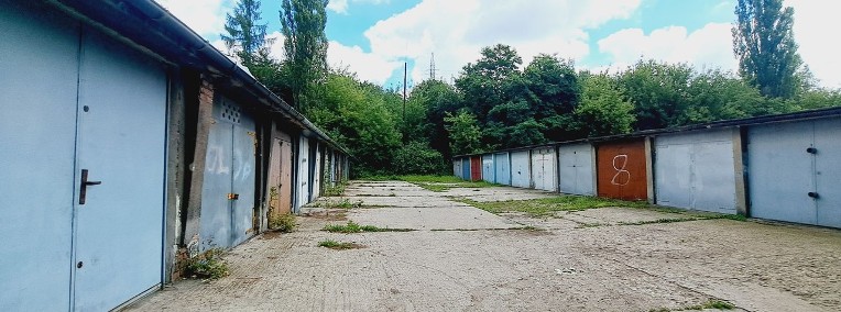 Samodzielny zamykany garaż - Krzesławice-1