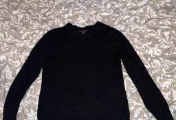 Thin black sweater
