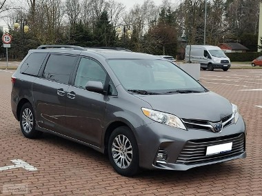 Toyota Sienna III-1