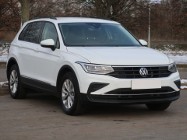 Volkswagen Tiguan , Salon Polska, Serwis ASO, Klimatronic, Tempomat, Parktronic