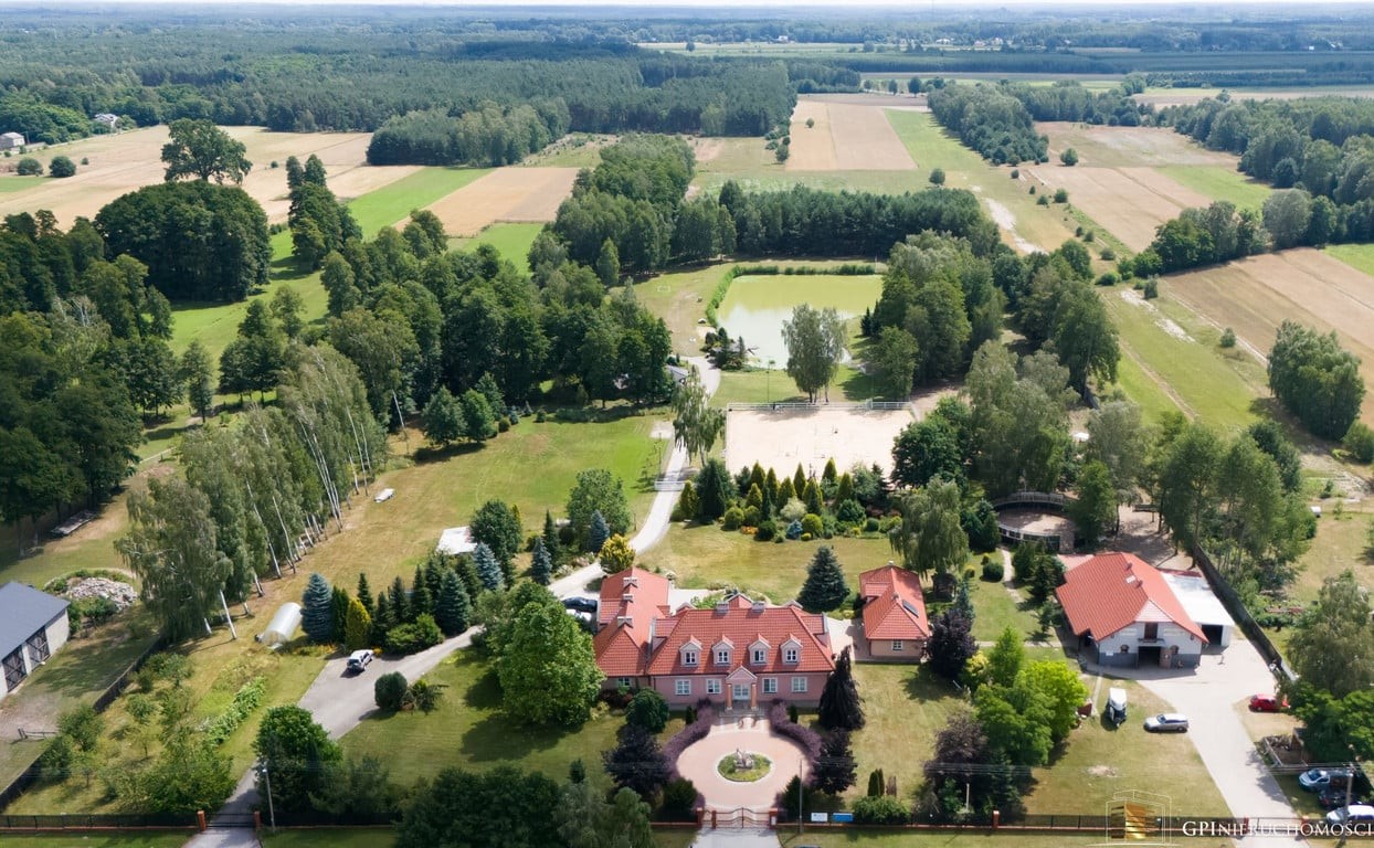 Wyjątkowa posiadłość ze stadniną koni, Michałów, gm. Puszcza Mariańska, żyrardowski