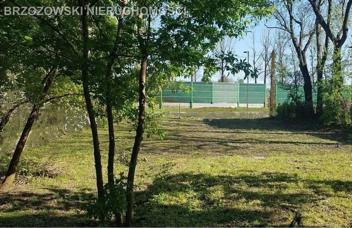 Włochy, Świerszcza, WZ na budynek dwulokalowy - Widok 3