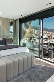 Luksusowy, dwupoziomowy penthouse w sercu Puerto Banus, Marbella, Costa del Sol-2