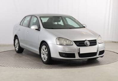 Volkswagen Jetta V , Salon Polska, Klimatronic,ALU, El. szyby, Alarm
