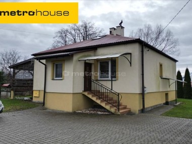 Na sprzedaż parterowy dom z garażem w Bóbrce. -1