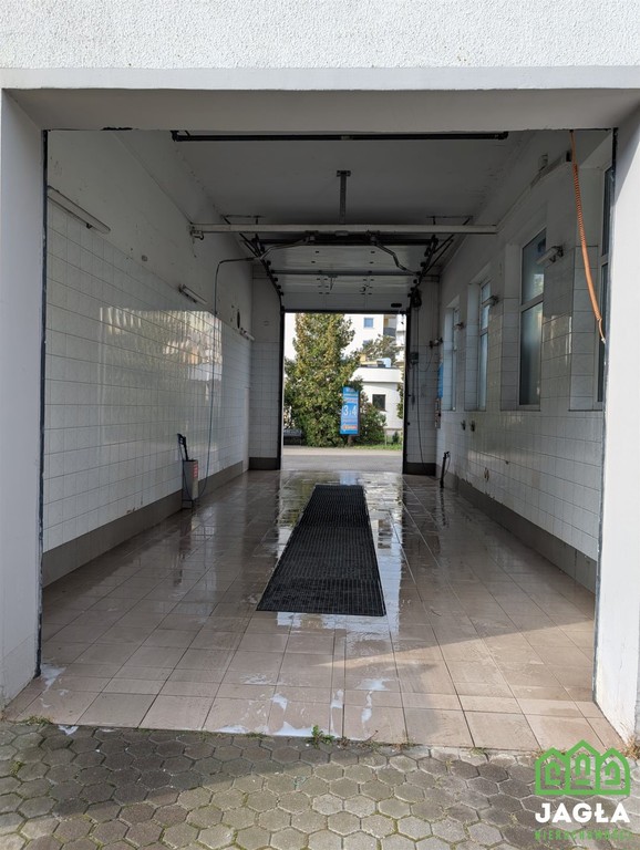 Myjnia tunelowa +6 st. ręcznych Fordon 330/2632 m² – pohled 6